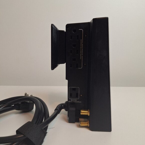 NOMA Vertical 7 Outlet Power Bar / Smart Surge Protector - Picture 3 of 4